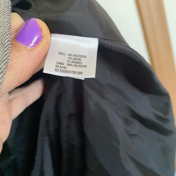 Like new Calvin Klein ladies stretch size 4 blazer - Picture 6 of 6